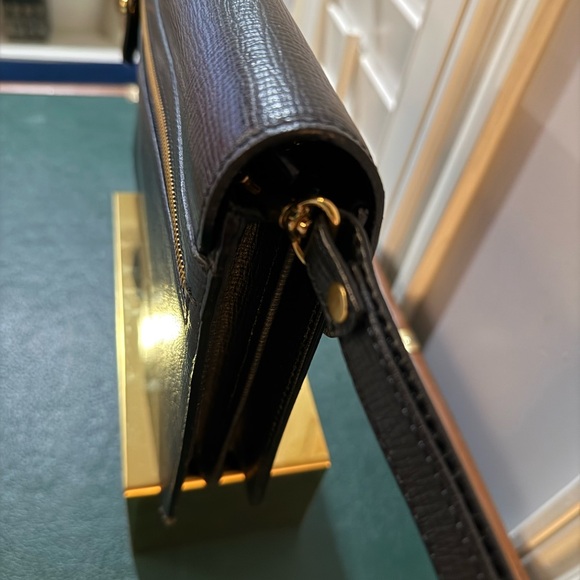 Burberry Leather Clutch with lock & key **VINTAGE** - Picture 6 of 14